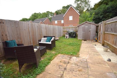7 Ballast Close, Rugby, CV21 4PB