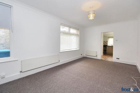 3 bedroom end of terrace house to rent, Richmond Road, Lower Parkstone