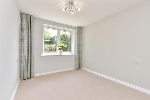 2 bedroom ground floor flat for sale, Victoria Road, Cranleigh, Surrey