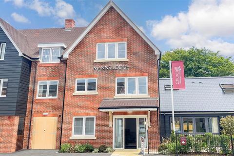 2 bedroom ground floor flat for sale, Victoria Road, Cranleigh, Surrey