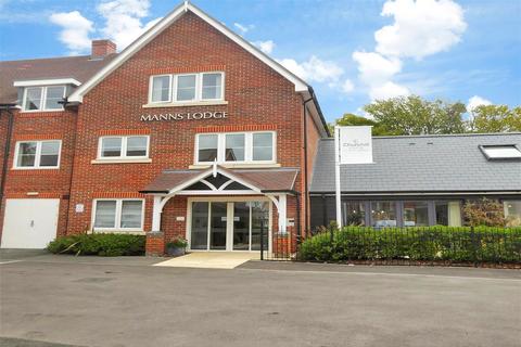 2 bedroom flat for sale, Victoria Road, Cranleigh, Surrey