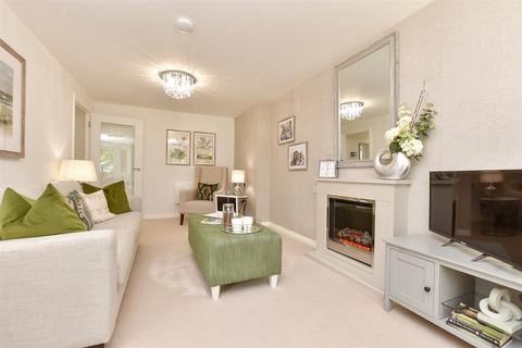 1 bedroom flat for sale, Victoria Road, Cranleigh, Surrey