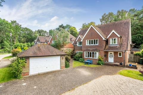 6 bedroom detached house for sale, Thakeham Road, Storrington, RH20