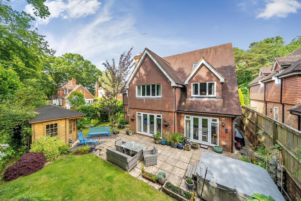 Thakeham Road, Storrington, RH20 6 bed detached house for sale - £875,000