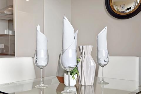 2 bedroom flat for sale, Horizon House, Azalea Drive, Swanley, Kent, BR8
