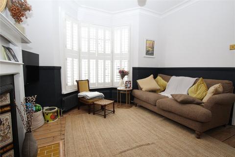 3 bedroom terraced house for sale, Bramblebury Road, London, SE18