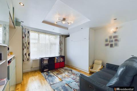 1 bedroom flat for sale, Catterick Way, Borehamwood WD6