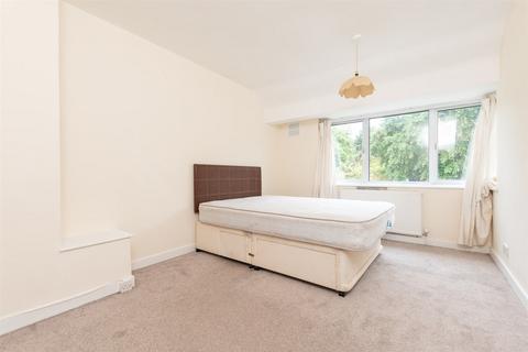 395 Abbey Road, Belvedere, DA17 5DH