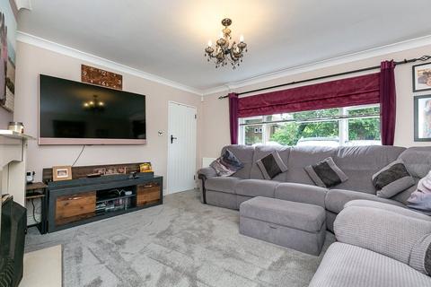 5 bedroom terraced house for sale, Buckmans Road, CRAWLEY, West Sussex, RH11