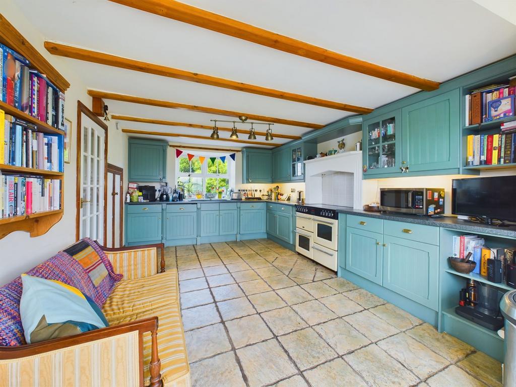 Kitchen 1