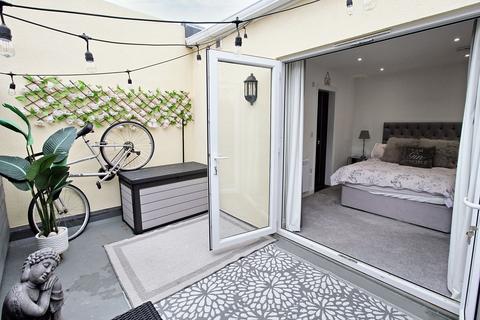 Victoria Street, Jersey JE2