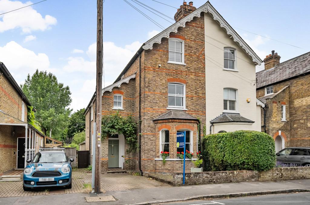 Montagu Road, Datchet, Slough 4 bed semidetached house for sale £1,050,000
