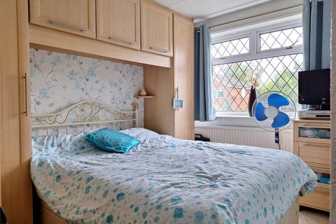 33c High Moor Crescent, Oldham, OL4 2SN