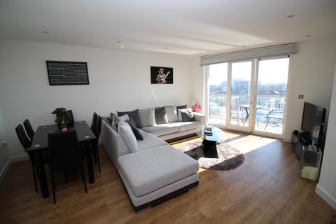 2 bedroom apartment for sale, Sovereign Point, 31 The Quays, Salford, Lancashire, M50