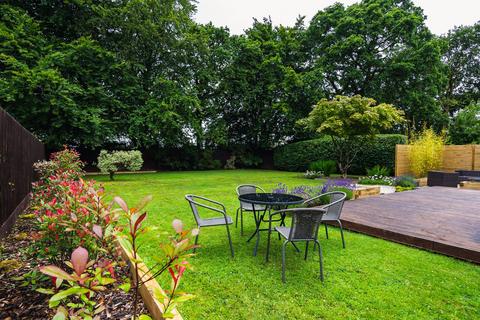 4 Land Park, Chulmleigh, EX18 7BH