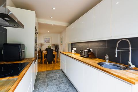 4 Land Park, Chulmleigh, EX18 7BH