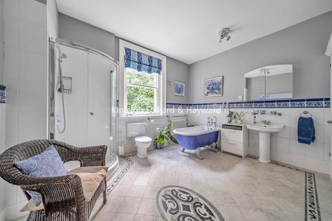 21 Lower Camden, Chislehurst, BR7 5HY