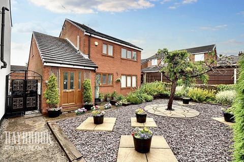 3 bedroom detached house for sale, Rotherham Road, Swallownest