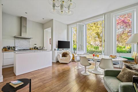 4 bedroom flat to rent, Philbeach Gardens, Earls Court, London, SW5