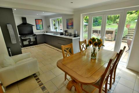 4 bedroom detached house for sale, Heath Close, Colehill, Dorset, BH21 2LP