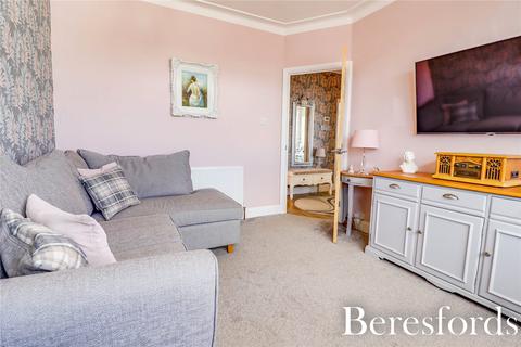 3 bedroom bungalow for sale, Mascalls Gardens, Brentwood, CM14