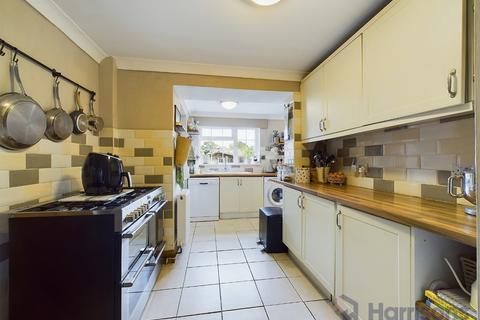 3 bedroom semi-detached house for sale, Kenilworth Court, Sittingbourne, Kent, ME10 1TZ