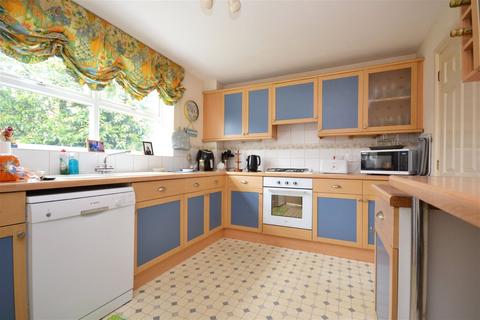 4 bedroom detached house for sale, Bluebell Drive, Littlehampton