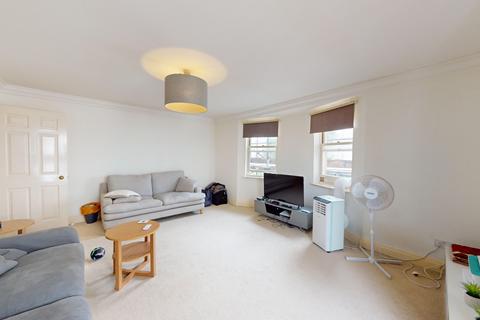 2 bedroom flat to rent, Montpelier Road