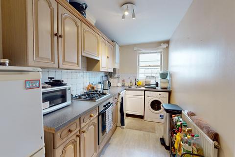 2 bedroom flat to rent, Montpelier Road