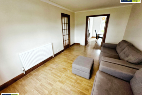 3 bedroom terraced house for sale, Knightsbridge Road, Glen Parva, Leicester, Leicestershire