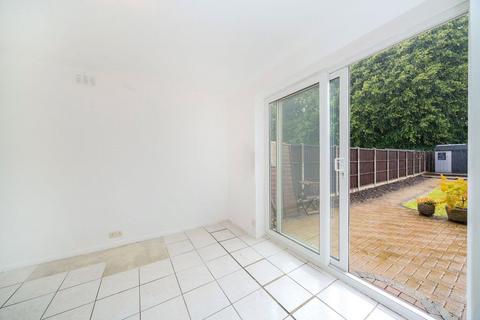 3 bedroom terraced house for sale, Watford, Hertfordshire WD25