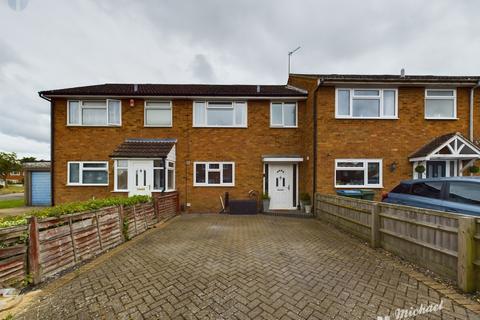 3 bedroom terraced house for sale, Tyne Road, Aylesbury, Buckinghamshire