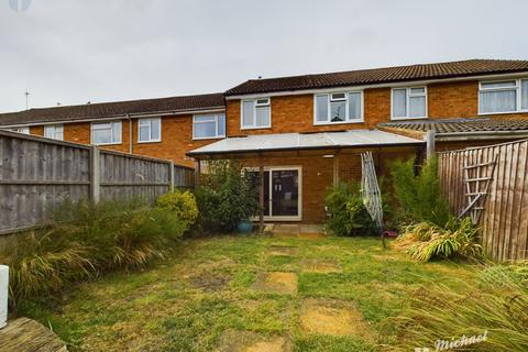 3 bedroom terraced house for sale, Tyne Road, Aylesbury, Buckinghamshire