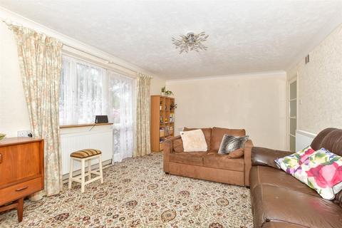 1 bedroom ground floor flat for sale, Church Street, Littlehampton, West Sussex