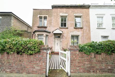 4 bedroom semi-detached house for sale, Grosvenor Park Road, Walthamstow, London, E17