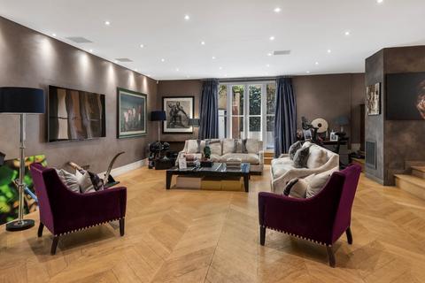 4 bedroom flat for sale, Grosvenor Square, London W1K