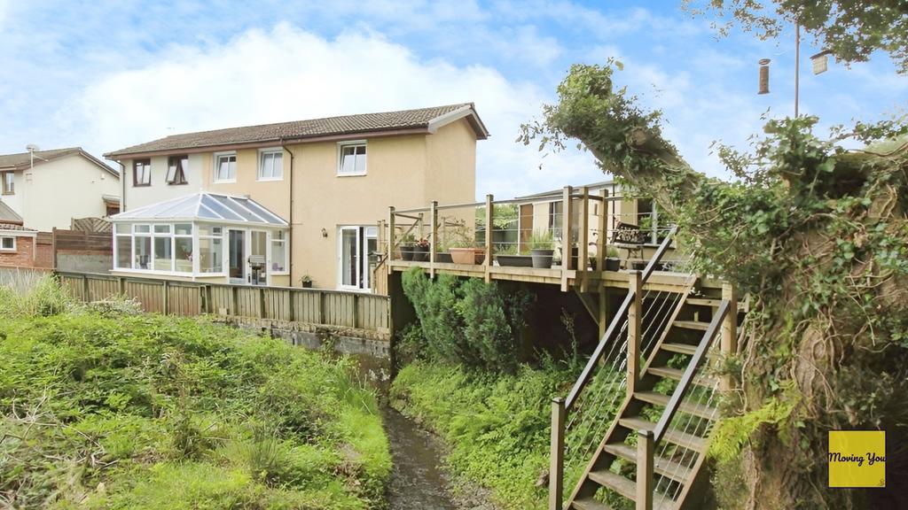 43 Highland Gardens, Neath, SA10 6 PJ