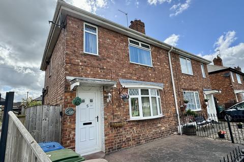 2 bedroom semi-detached house for sale, 5 Riding Fields Square, Beverley, HU17 0HD