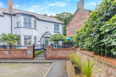 3 bedroom semi-detached house for sale, Lilybrook Drive, Knutsford, Cheshire, WA16