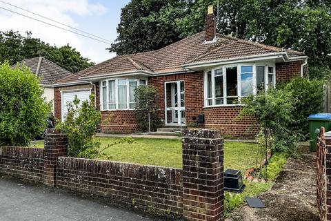 3 bedroom bungalow for sale, 130 Dean Road, Southampton, Hampshire, SO18 6AX