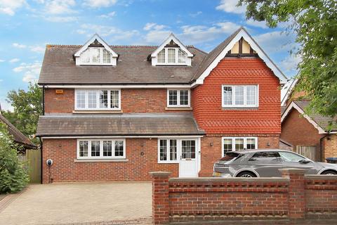 undefined, Orchard Avenue, Shirley