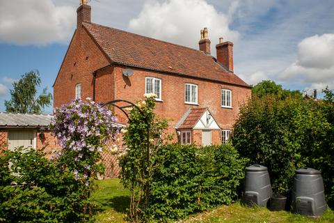 4 bedroom detached house for sale, Hill, Berkeley, Gloucestershire, GL13