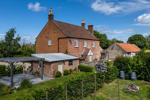 4 bedroom detached house for sale, Hill, Berkeley, Gloucestershire, GL13