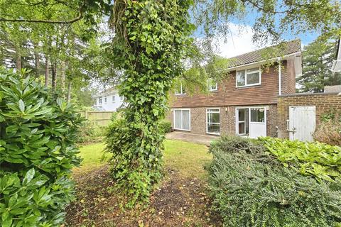 3 bedroom detached house for sale, Spinis, Berkshire RG12