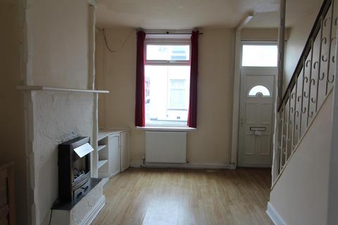 2 bedroom house to rent, Lindal Street, Barrow In Furness LA14