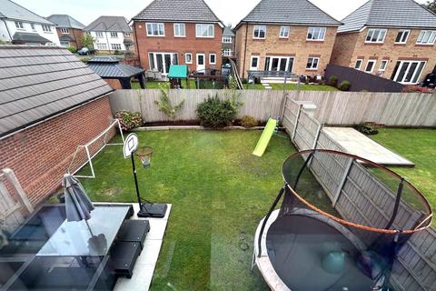 24 Cavalier Square, Chadderton, Oldham, OL9 9FP