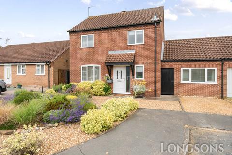 4 bedroom detached house for sale, Upton Drive, Swaffham