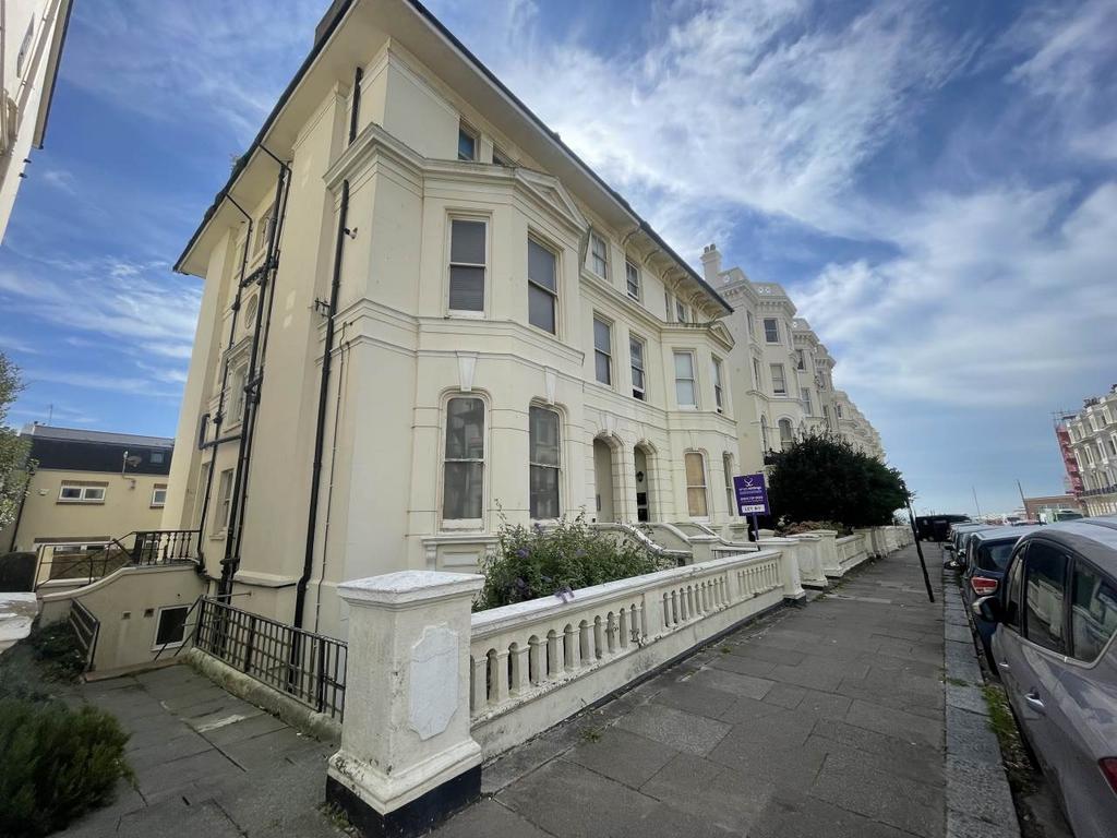 St Aubyns, Hove, East Sussex 1 bed flat - £1,250 pcm (£288 pw)