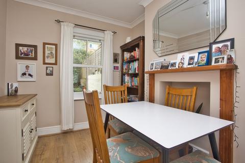 59 East Cliff, Folkestone, CT19 6BX