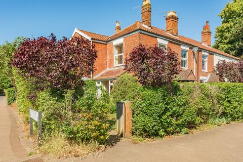 3 bedroom semi-detached house for sale, Upton Road, Norwich